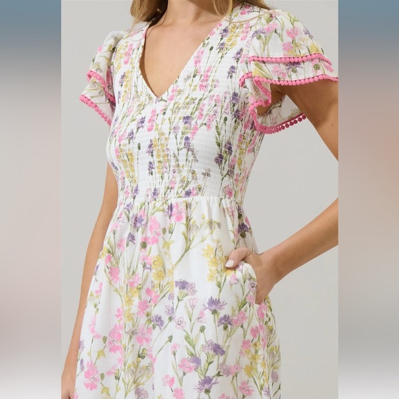 SugarLips Lita Floral Patte Tiered Midi Dress White Multi - Picture 5 of 7